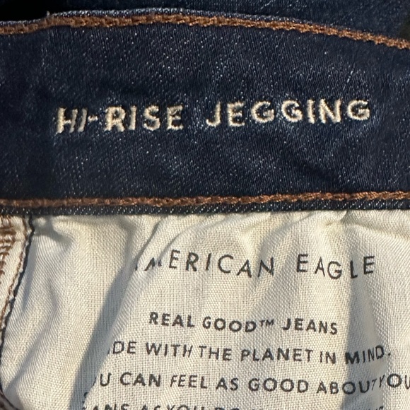 AE Hi-Rise Destructed Jeggings, Hi-Rise, Size 6R - Picture 3 of 7
